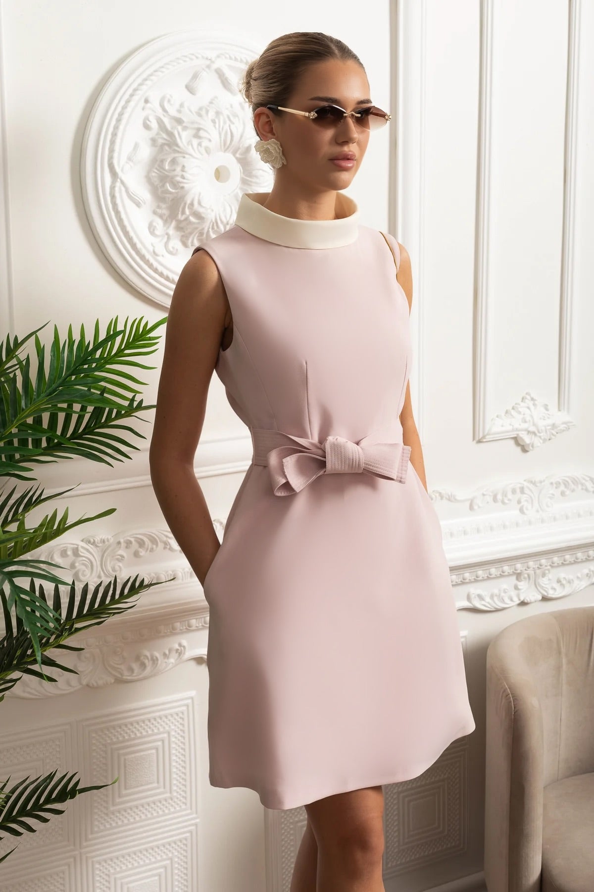 Dámské růžové šaty s mašlí