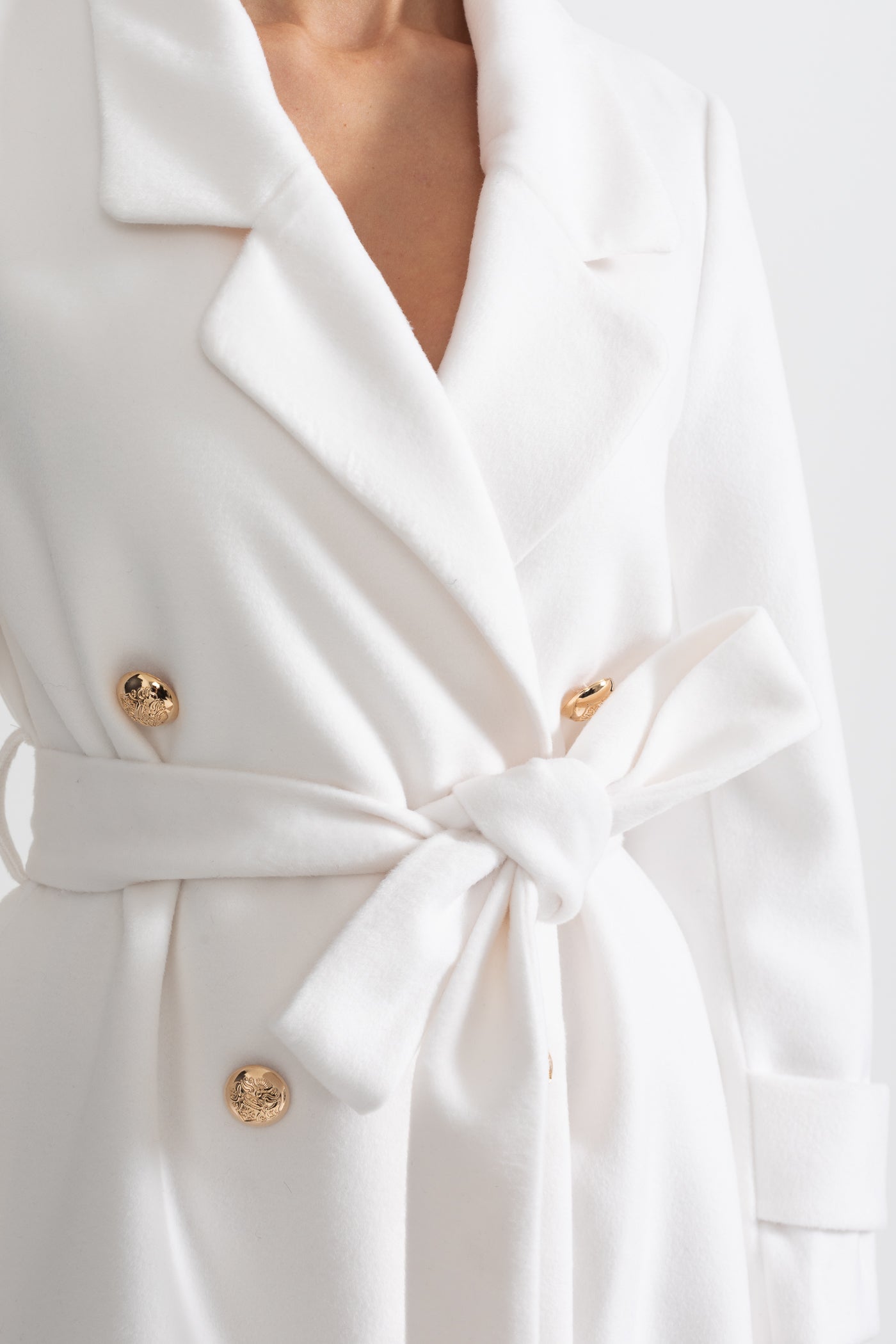 Dámský elegantní kabát