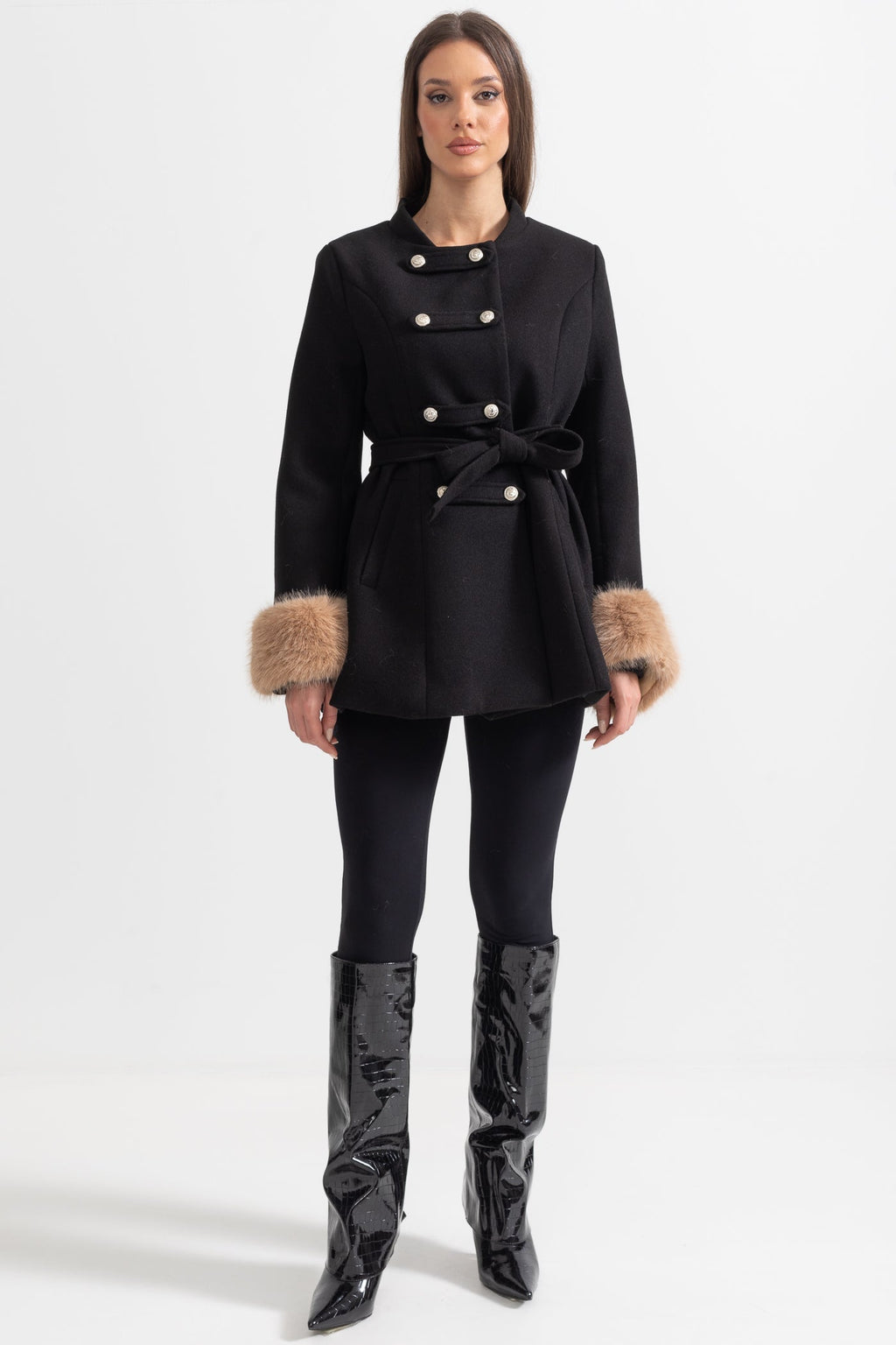 Dámský kabát s pláštěm