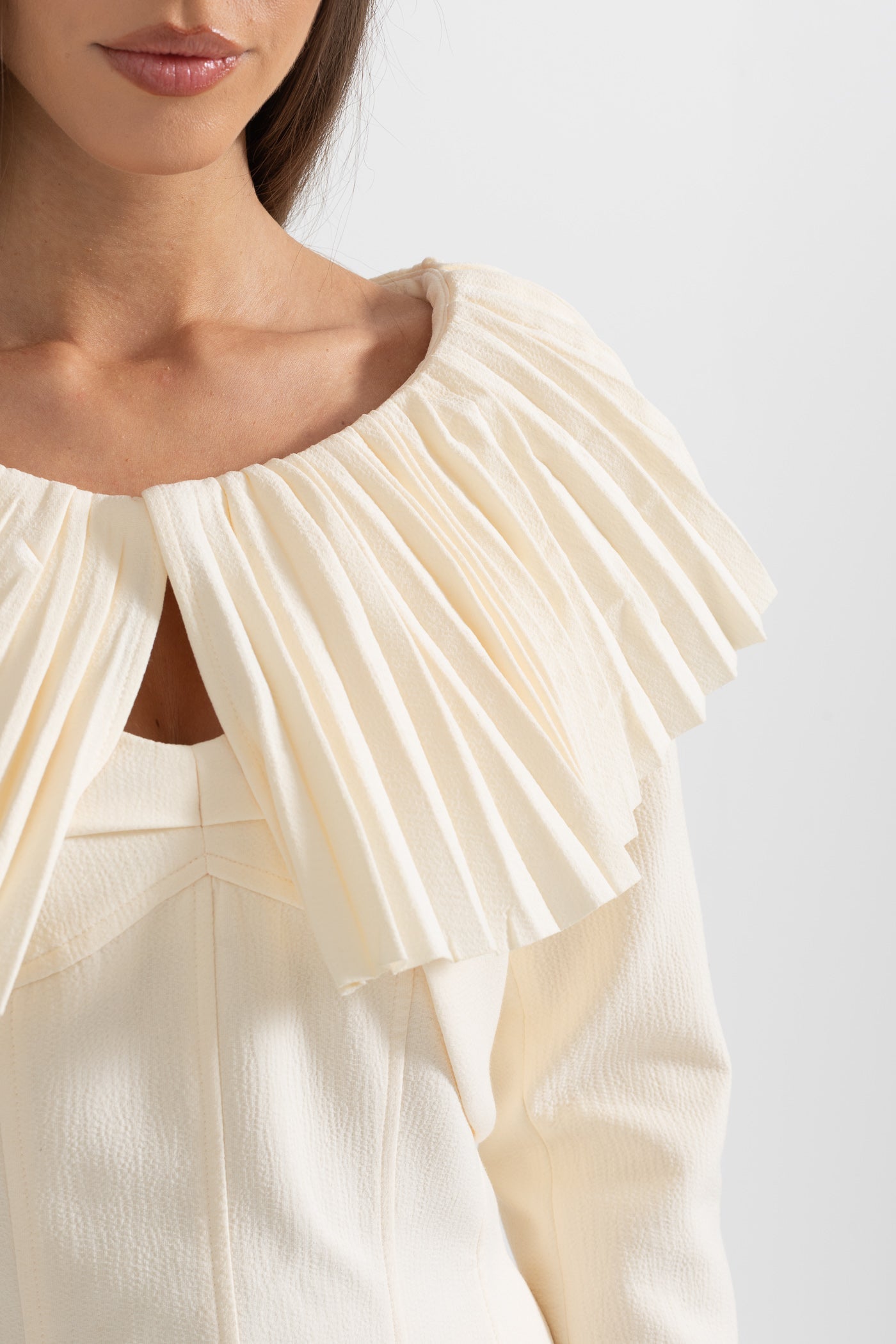 Dámské šaty s límcem Ivoire