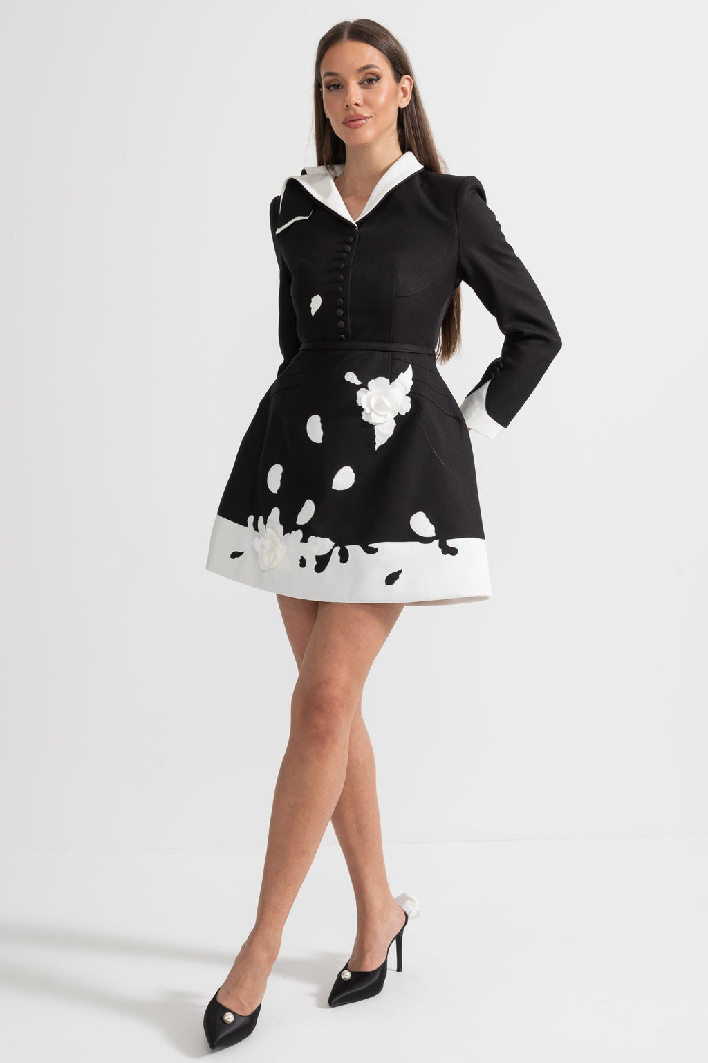 Dámské šaty s květinami