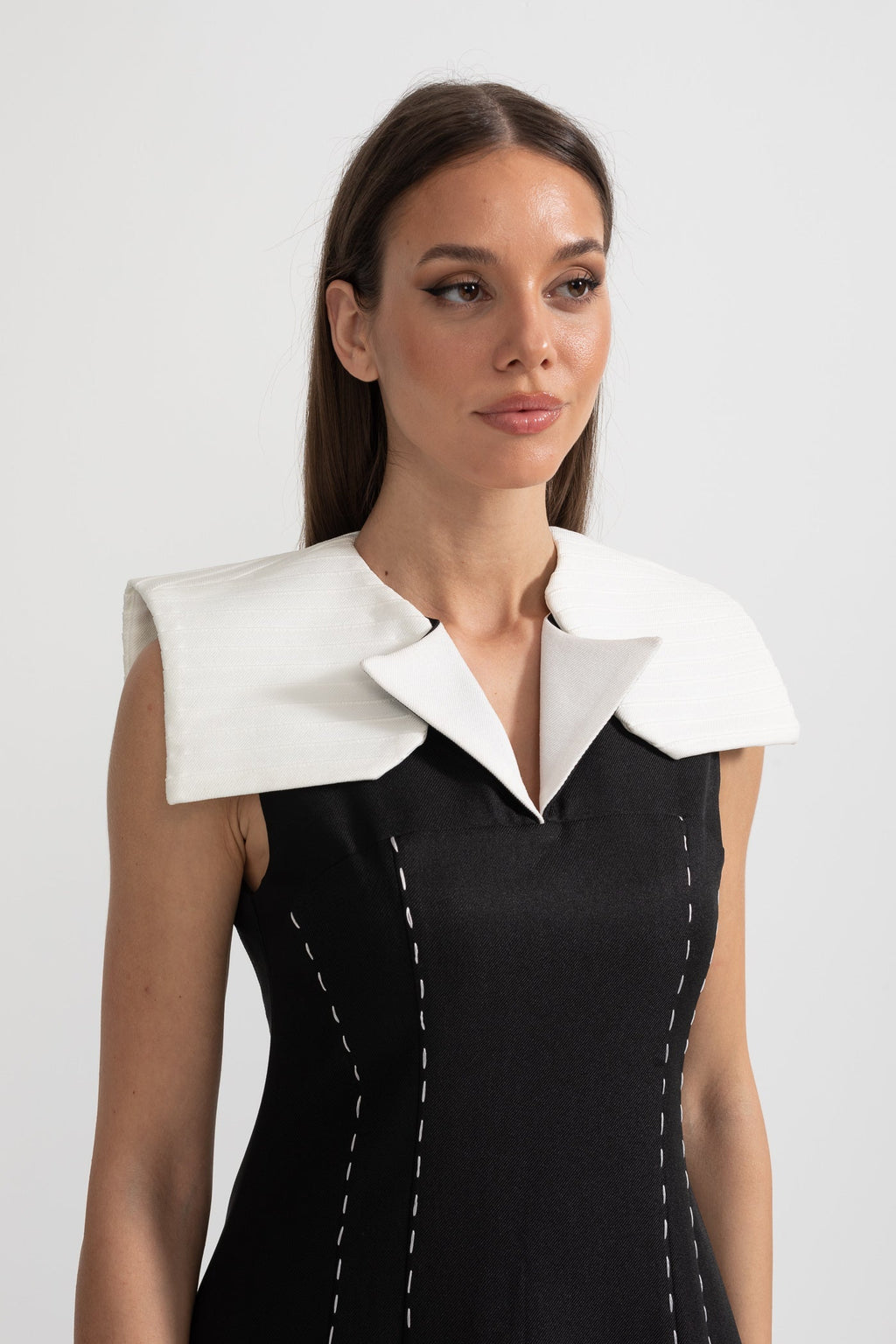 Dámské Černé Midi Šaty