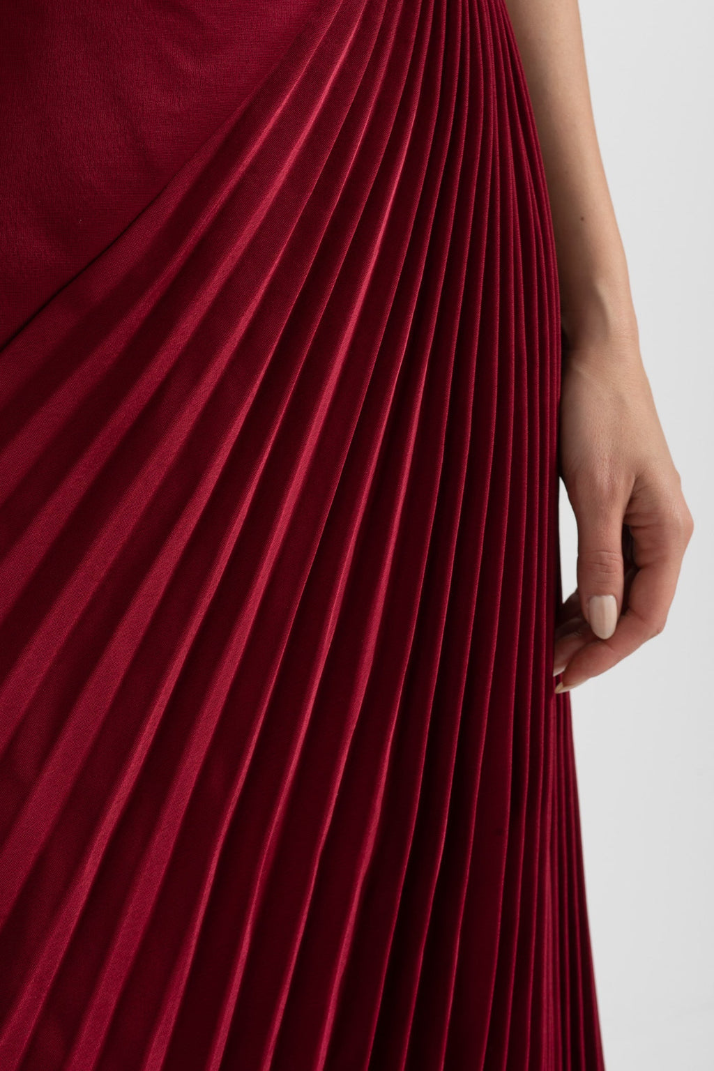 Dámské červené asymetrické šaty