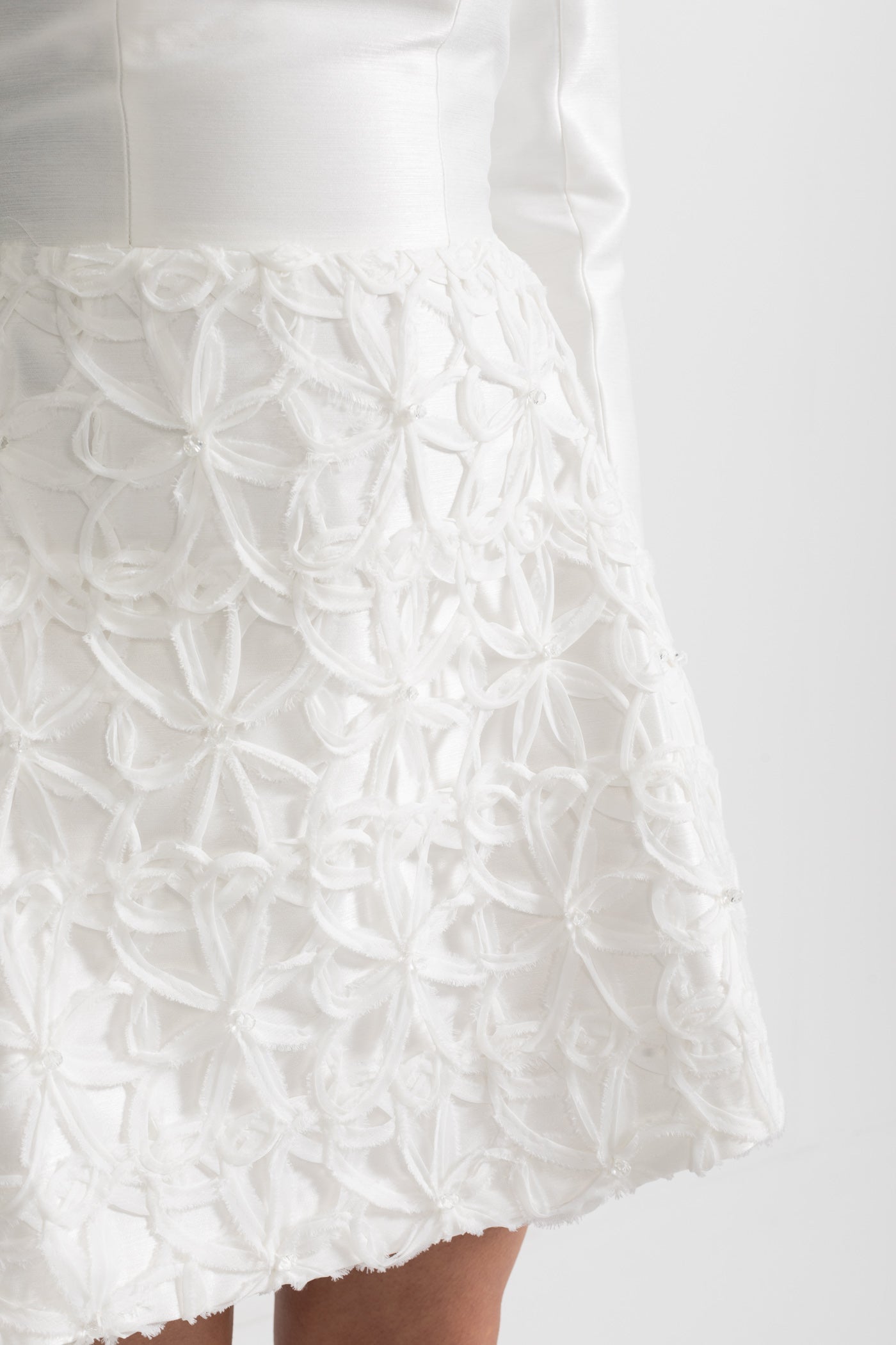 Dámské mini šaty s bolerem