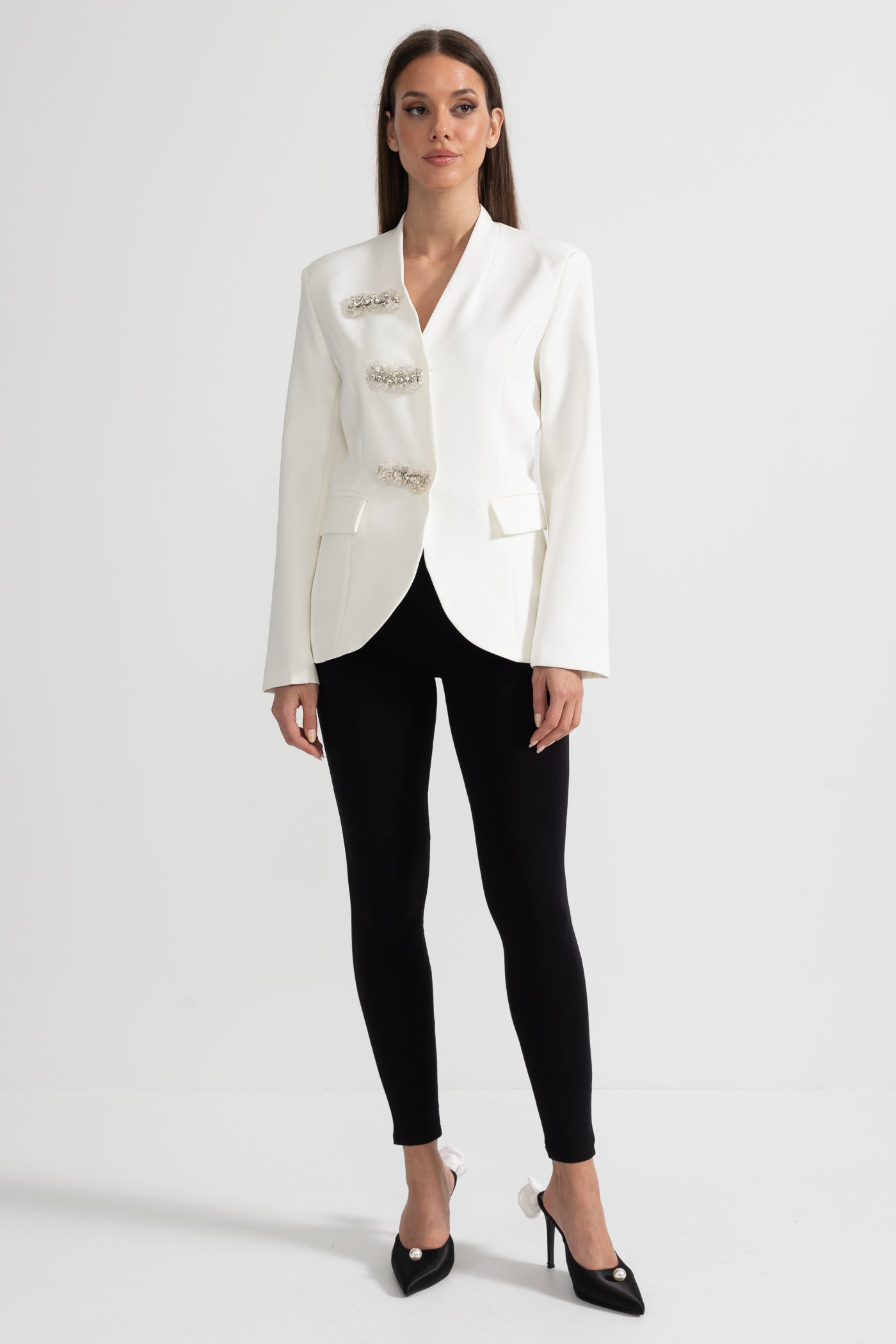 Dámské bílé sako s květinami