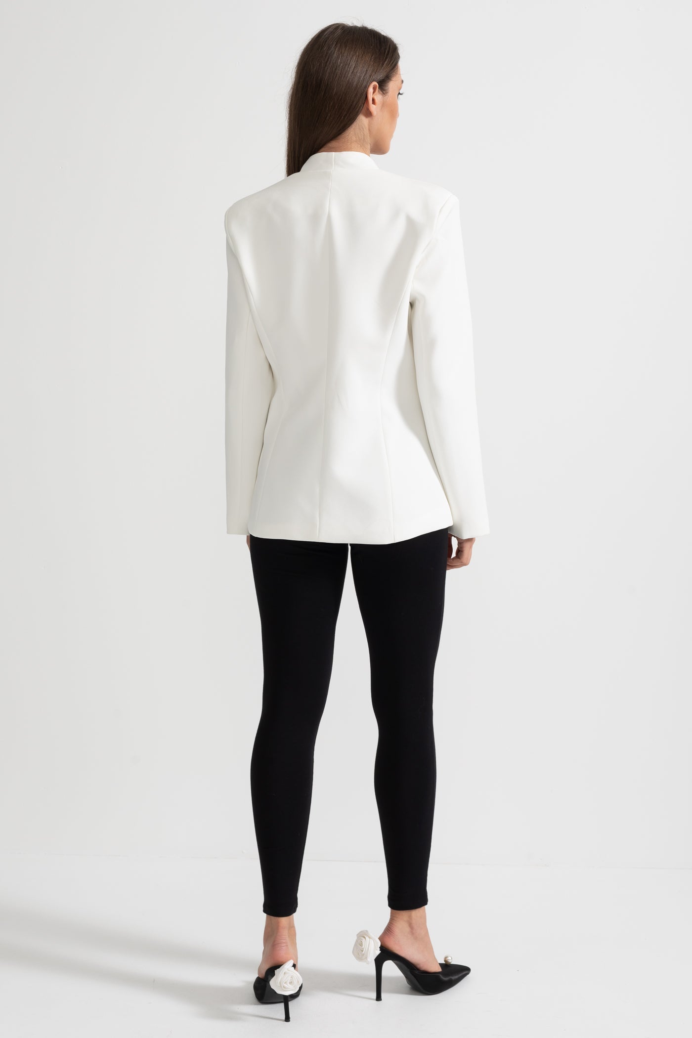 Dámské bílé sako s květinami