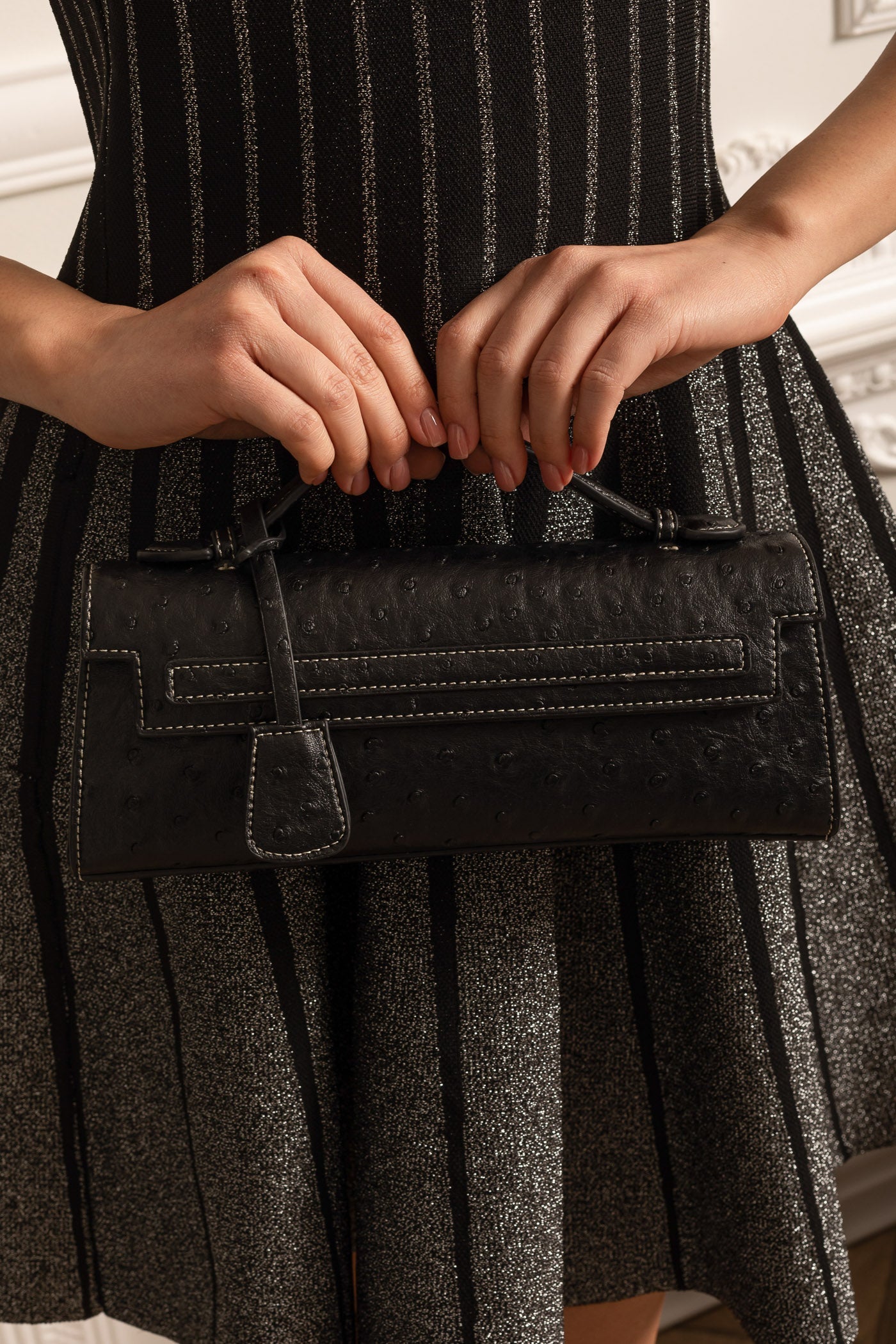 Dámská peněženka s puntíky