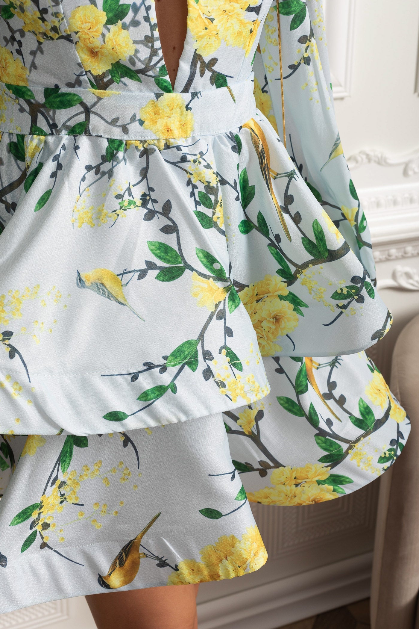 Dámské květinové mini šaty