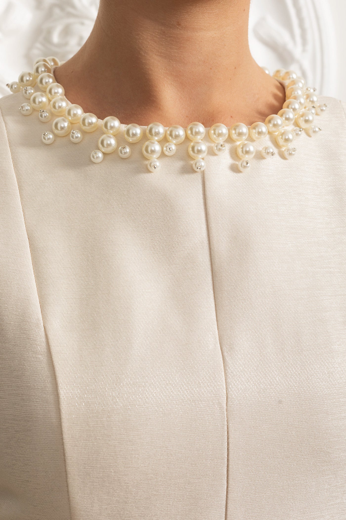 Dámské midi šaty s tylovou sukní