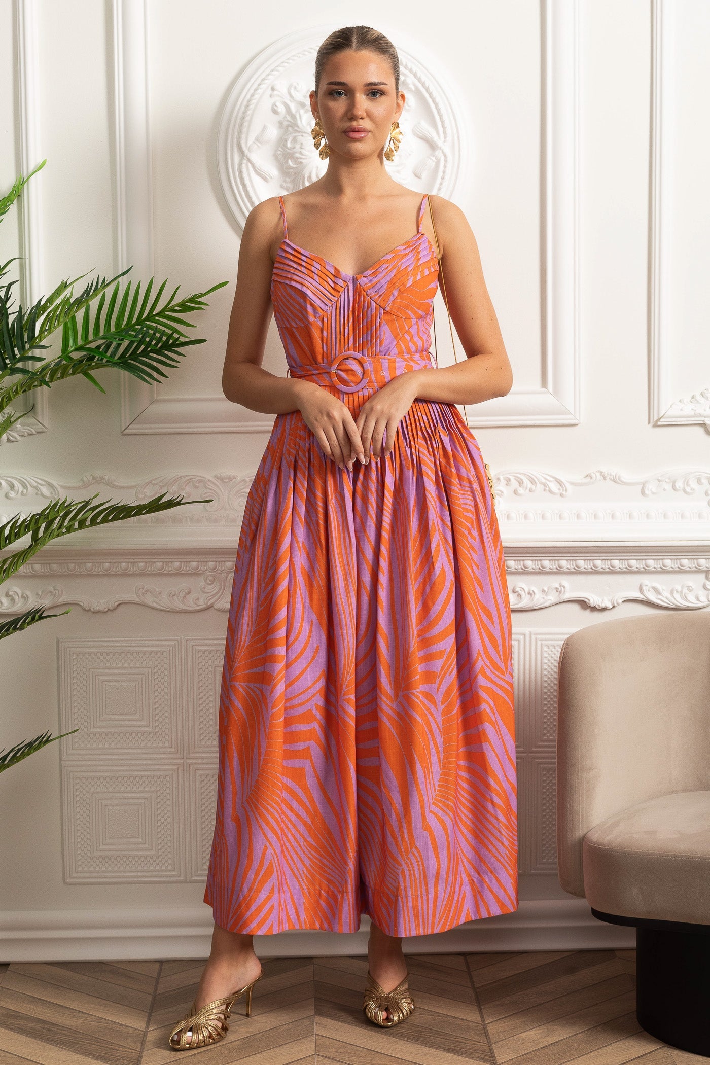 Dámské červené plisované šaty