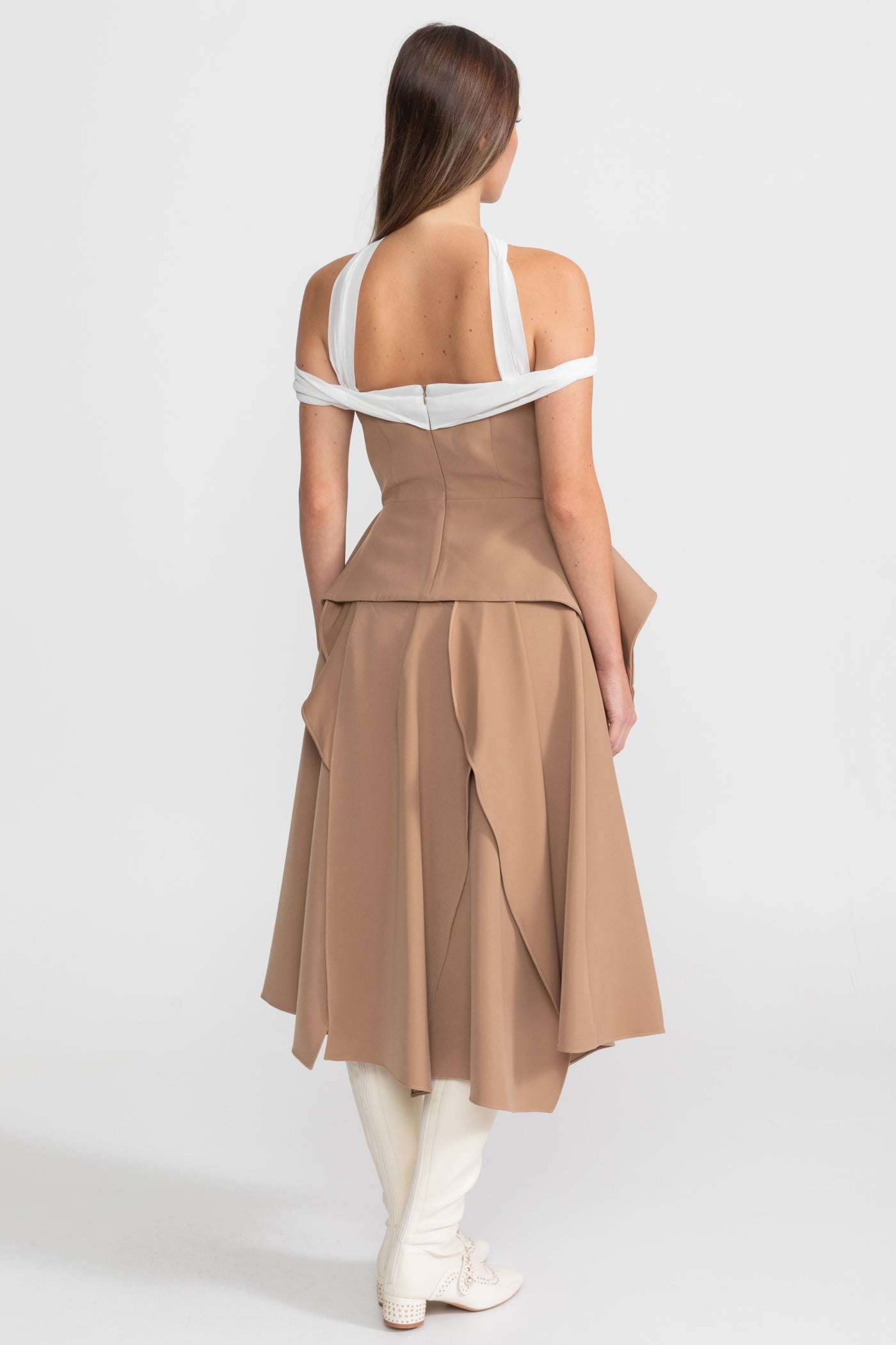 Dámský peplum top s odhalenými rameny