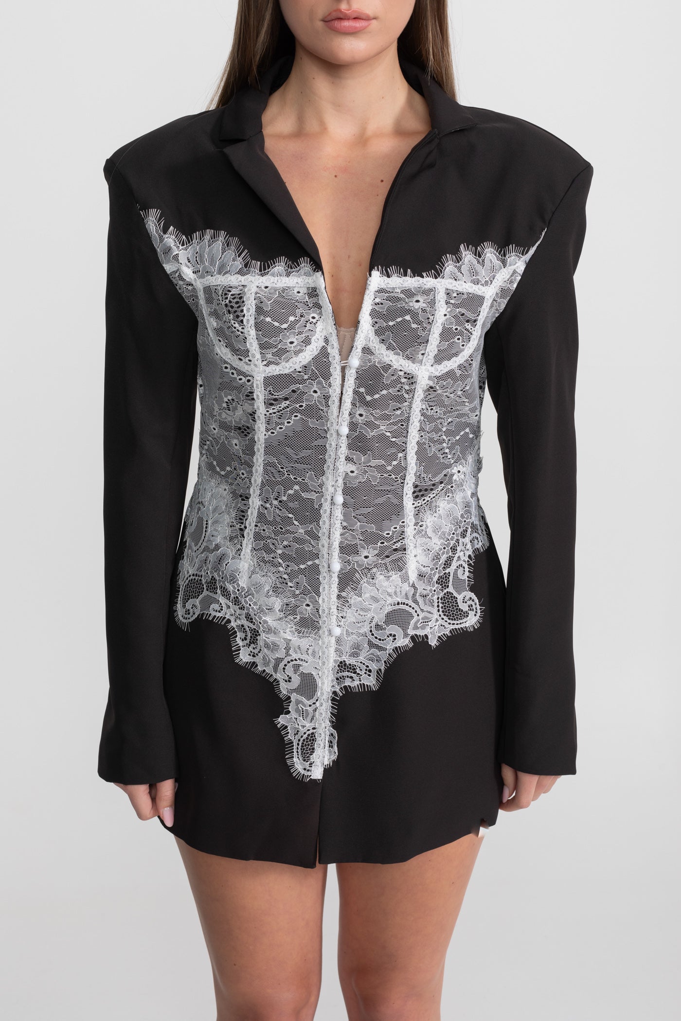 Dámské korzetové šaty s výstřihem