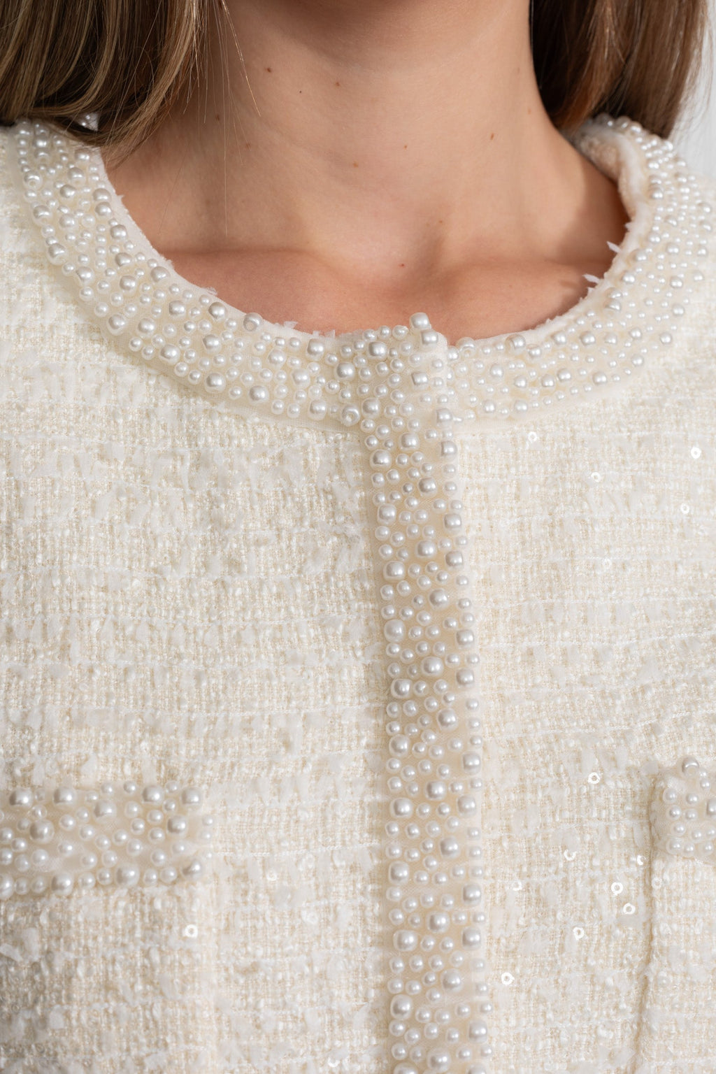 Dámský blejzr s korálky