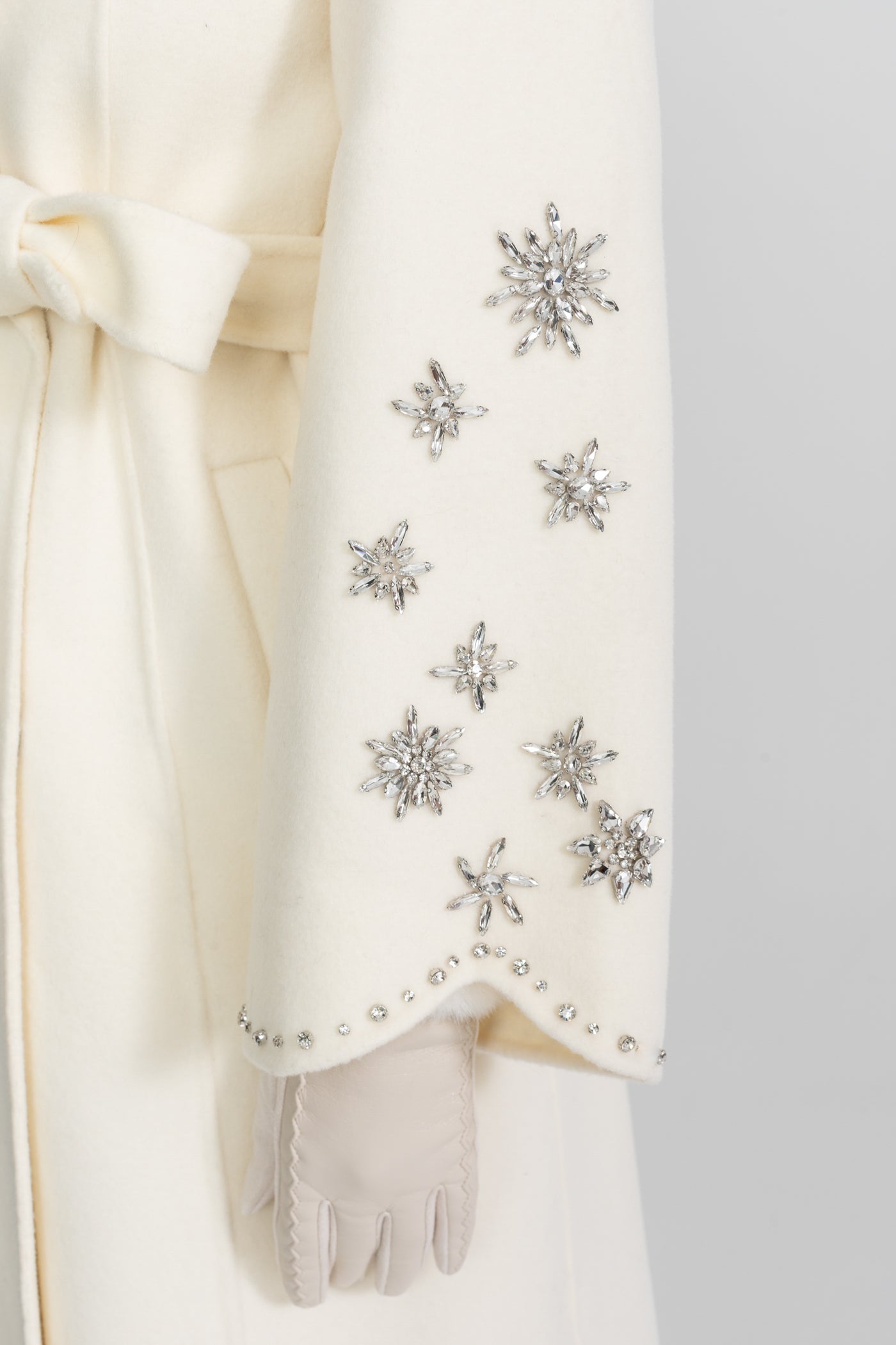 Dámský kabát s fox límcem